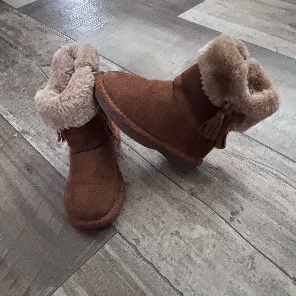 Cozy Brown Kids Boots